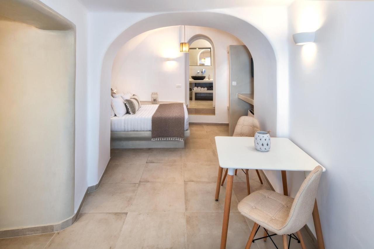Hill Suites Фіра Екстер'єр фото