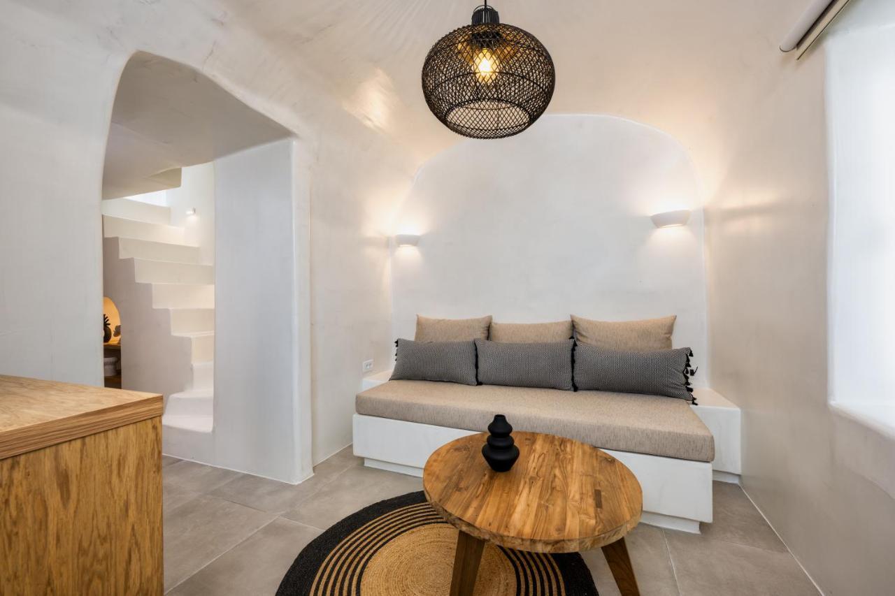 Hill Suites Фіра Екстер'єр фото